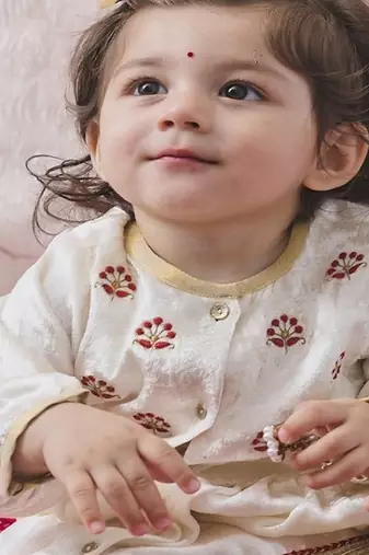 Cream embroidered viscose kurta pyjama