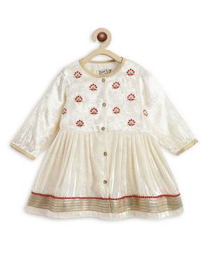 Cream embroidered viscose kurta pyjama 5