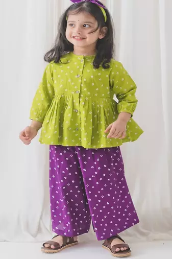 Green printed cotton co ord set with headband