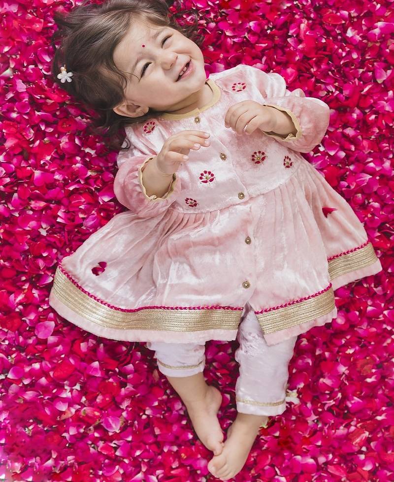 Pink embroidered viscose kurta pyjama
