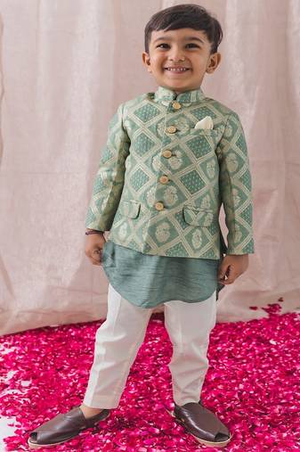 Green embroidered viscose bandhgala set