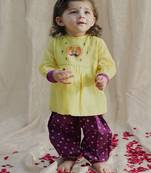 Green embroidered chanderi kurta pyjama