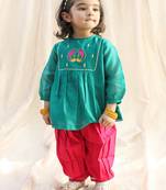 Green embroidered chanderi kurta pyjama