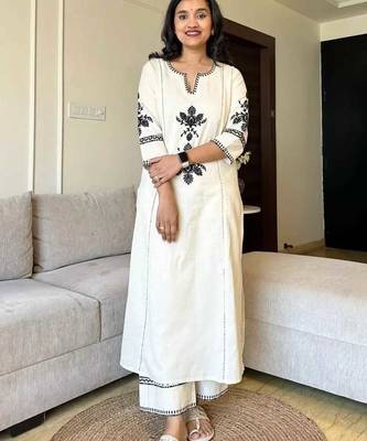 Off White Embroidered South Cotton Kurta and Pant Set 1