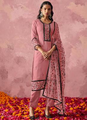 Light pink georgette embroidered salwar suit 1