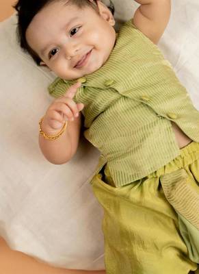 pista green tissue kurta with traditional work 4