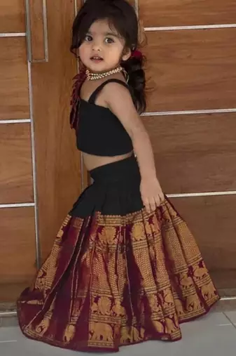 Black cotton plain aizah one-shoulder crop top & skirt for girls