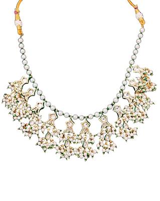 Beautiful kundan pearl and green pearls necklace set with maang tikka & earrings 4
