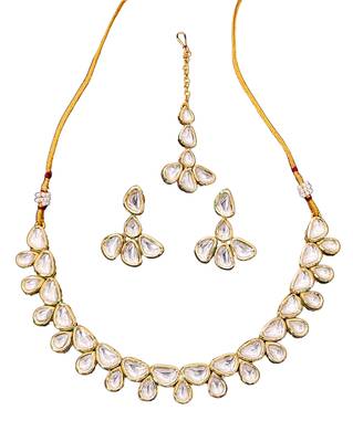 Classic polki kundan necklace set with earrings & maang tikka for her 4