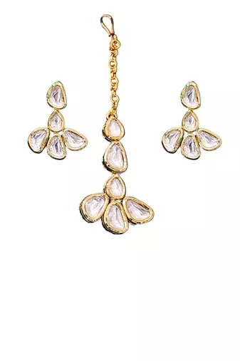Classic polki kundan necklace set with earrings & maang tikka for her