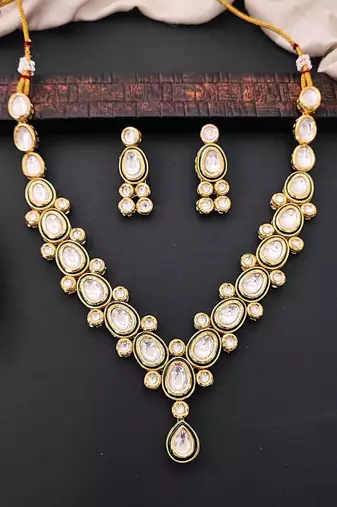Classic oval polki kundan green enamel necklace set with matching earrings
