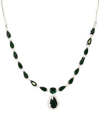 Delicate emerald green stone necklace set with matching drop earrings 4