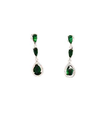 Delicate emerald green stone necklace set with matching drop earrings 5