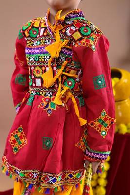 Cotton blend woven full sleeves navratri theme banjara embroidered kediya with coordinating dhoti set - red 4