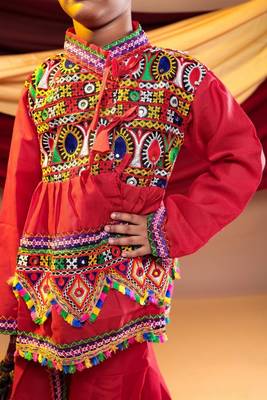 Cotton blend woven full sleeves navratri theme banjara embroidered kediya with coordinating dhoti set - red 4