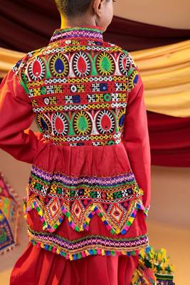 Cotton blend woven full sleeves navratri theme banjara embroidered kediya with coordinating dhoti set - red 5