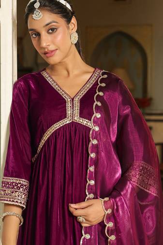 women's purple velvet zari embroidered a-line kurta set