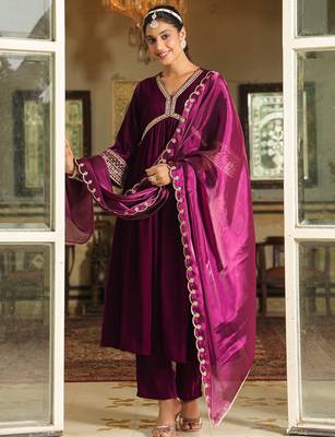 women's purple velvet zari embroidered a-line kurta set 4