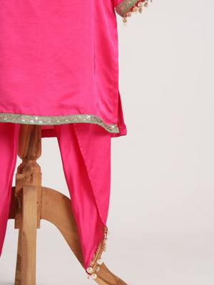 Pink  cotton embroidered  kurta set 3