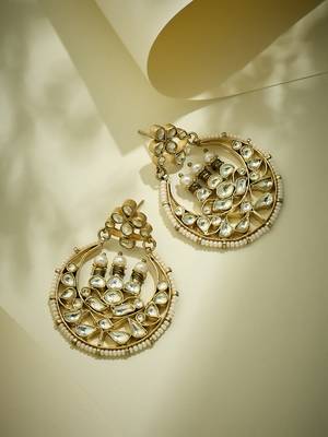 gold plated elegant kundan stone studded & pearl beaded chandbalis 3
