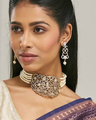 gold plated cubic zirconia studded & pearl beaded necklace set 2