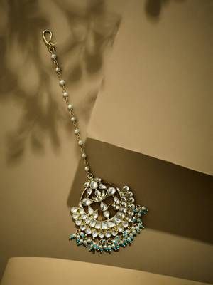 gold plated crescent maang tikka 3