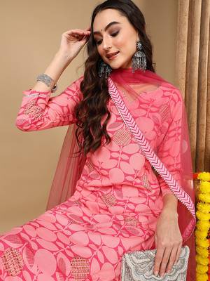 Women pink viscose rayon geometric printed straight kurta trouser with dupatta 2