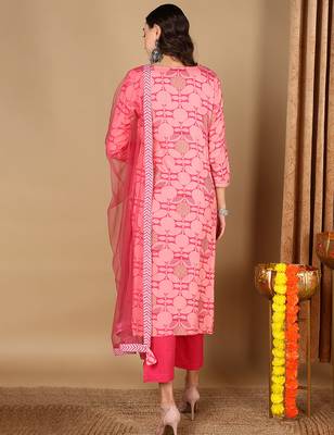 Women pink viscose rayon geometric printed straight kurta trouser with dupatta 4