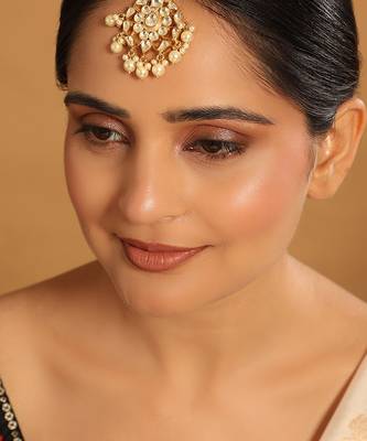 gold plated kundan studded maang tikka head jewellery 2