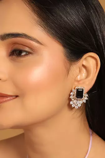 22k gold plated noir spark contemporary stud earrings