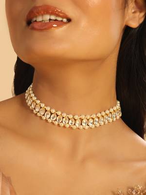 gold plated kundan refined sleek choker necklace 1