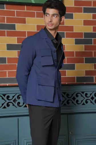 Black 4-way stretch plain shacket