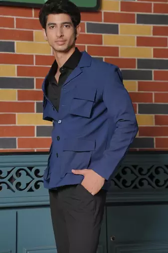 Black 4-way stretch plain shacket