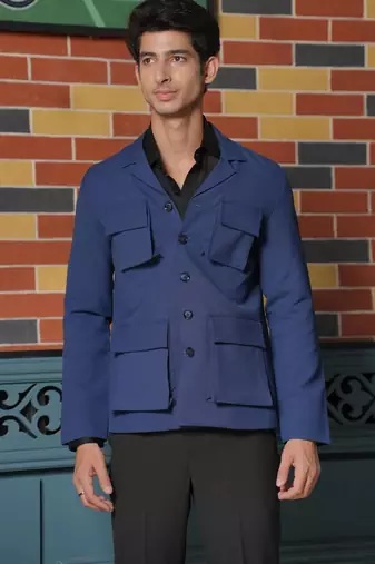 Black 4-way stretch plain shacket