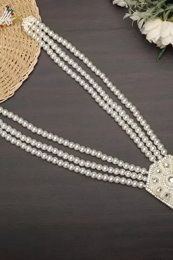Beaded Layered Dulha Moti Mala With Designer Brooch