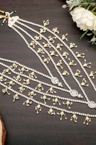 Men Kundan-Studded Pearl Groom Dulha Moti Mala Necklace With Designer Brooch
