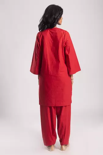 Red cambric plain kurta with bottom