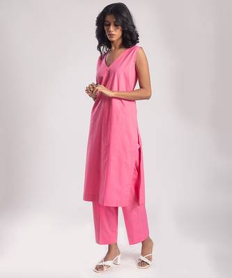 Pink cambric plain kurta with pant 3