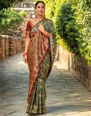 Green woven paithani silk blend saree with unstitched blouse 3