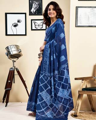pre draped blue pure cotton screen printed saree 3