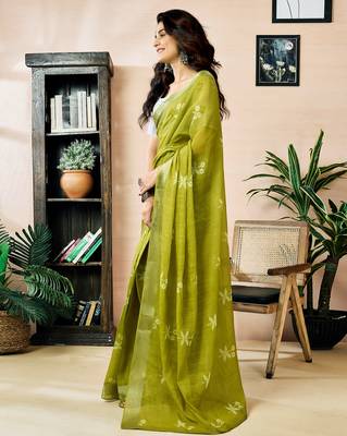 pre draped green linen zari screen printed zari work work, ceremony, party and festive saree 3