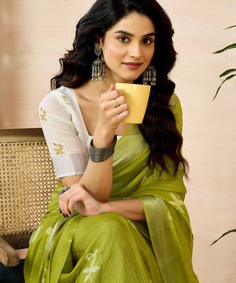 pre draped green linen zari screen printed zari work work, ceremony, party and festive saree 4