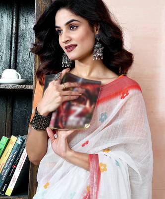pre draped white linen zari screen printed zari work saree 4