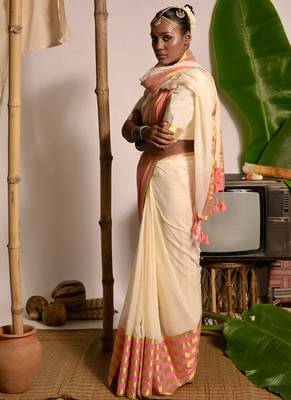 cream white cotton saree with pink and golden striped border 4