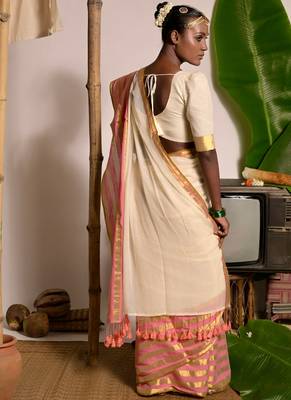 cream white cotton saree with pink and golden striped border 5