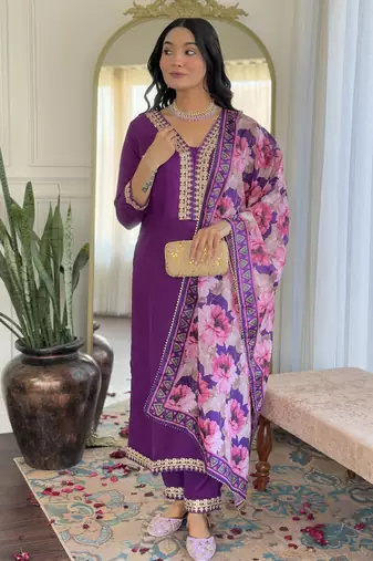 Women's embroidered viscose slub kurta set with floral dupatta, v-neck, 3/4 sleeve, regular fit