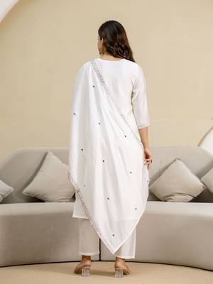 Trendmalls White chanderi embroidery kurta pant with dupatta set 3