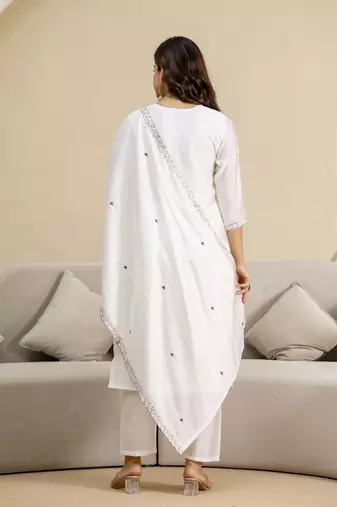 Trendmalls White chanderi embroidery kurta pant with dupatta set