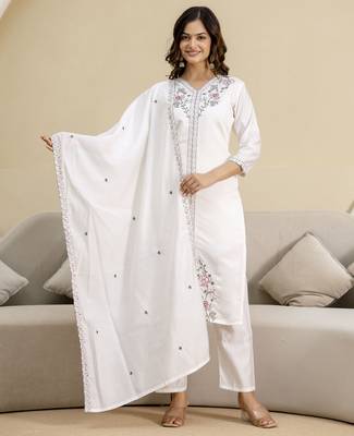 Trendmalls White chanderi embroidery kurta pant with dupatta set 5
