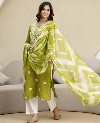 Green cotton embroidery kurta pant with dupatta set 4